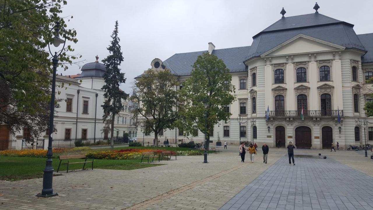 Eger Napsugar公寓 外观 照片